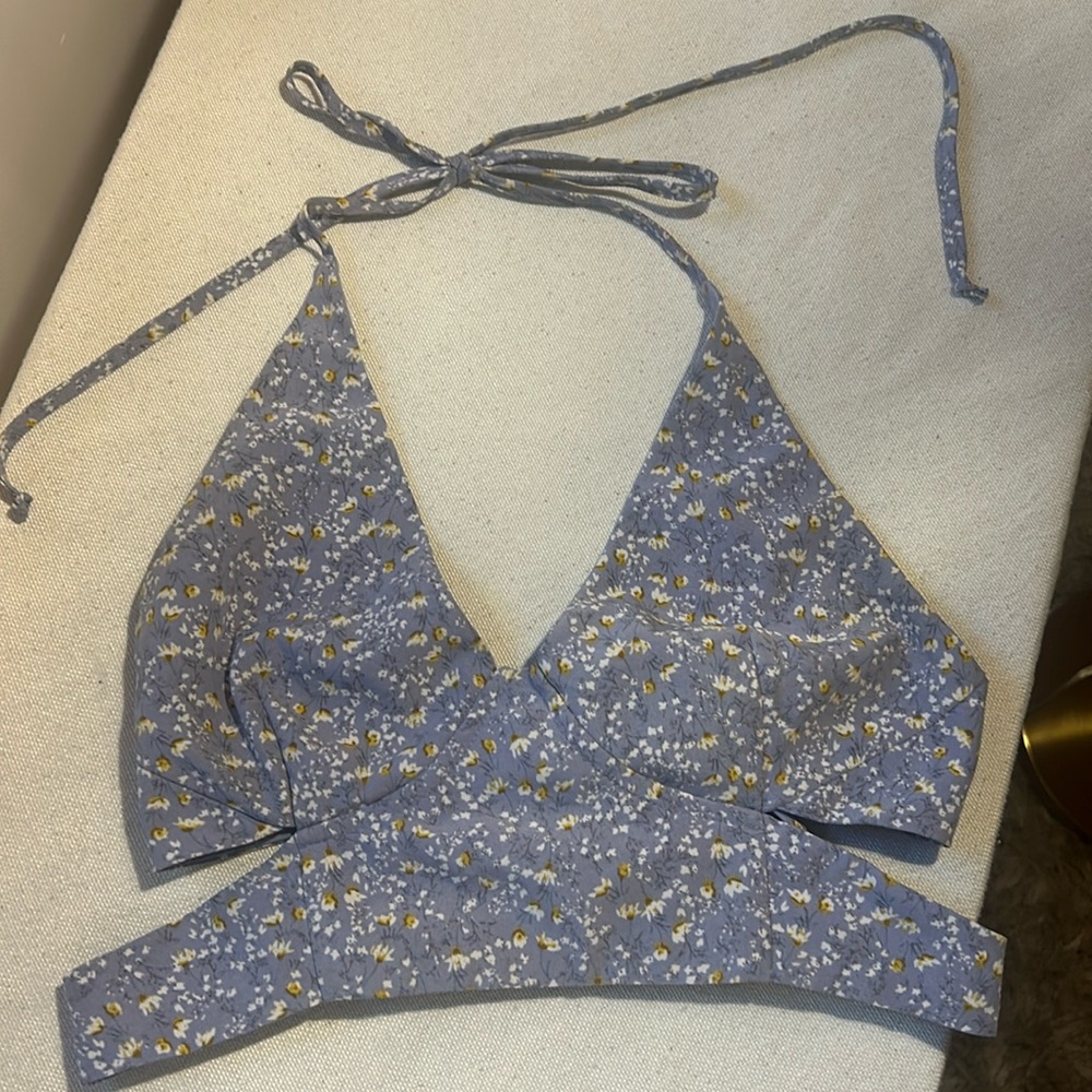 Purple Pacsun halter cutout tie top with flower detailing